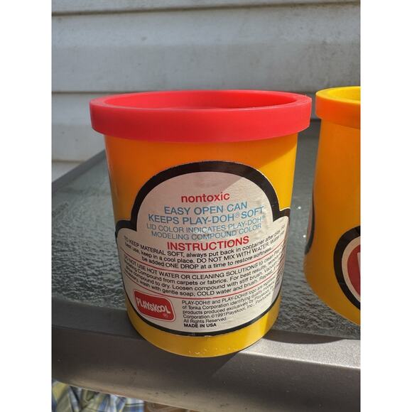 VTG USA Play-Doh With Contents And Lids Can 1991 Lot Yellow & Red PLAY DOH NEW - Picture 5 of 8